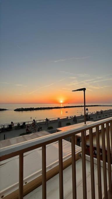 Casa Vacanze Marina Di Pisa Catola Extérieur photo